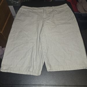 Converse Men's Pinstriped Beige Shorts